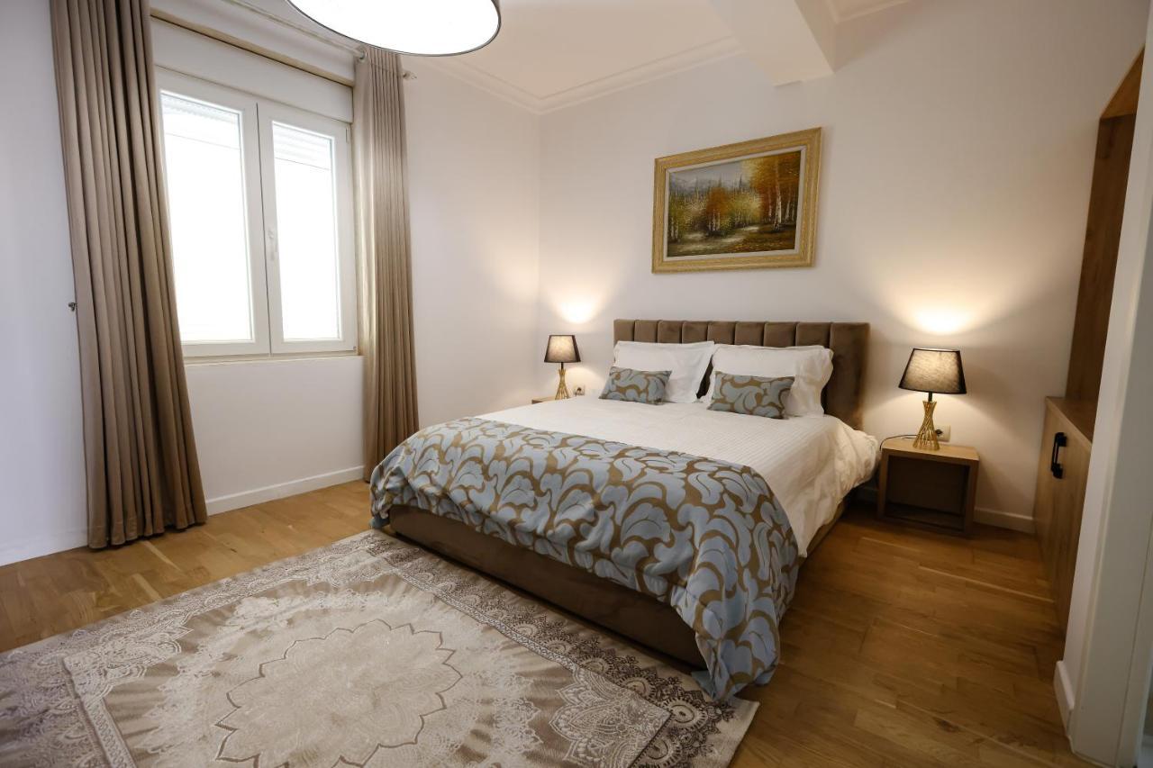 Vila Ferdinand Modern Rooms In Tirana'S Center Bilik gambar